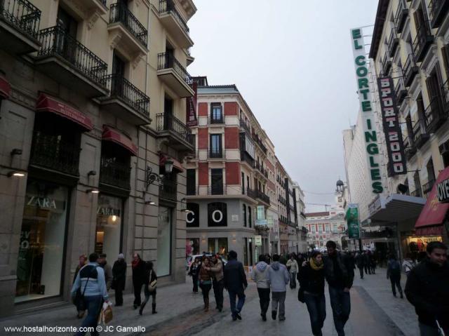 Calle Preciados Madrid Preciados street spain Zara Mango HM Corte Ingles Shopping 0016 Calle Preciados Madrid Preciados street spain Zara Mango HM Corte Ingles Shopping 0016